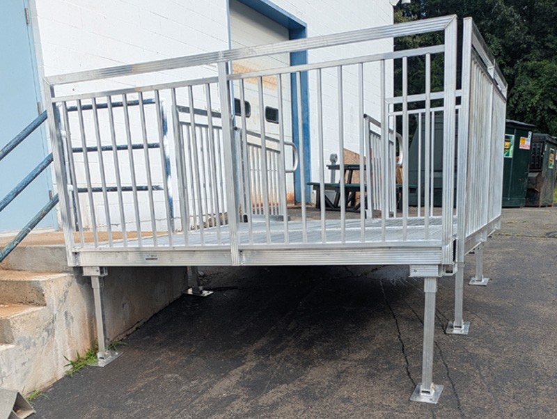 Aluminum Ramp - Platform