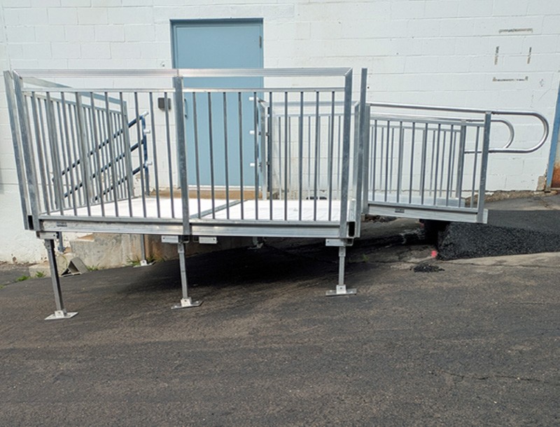 Aluminum Ramp - Platform